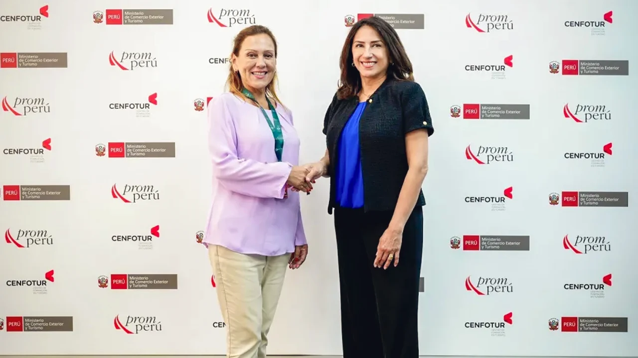 Teresa Mera Minister of Tourism met with Jessica Vargas