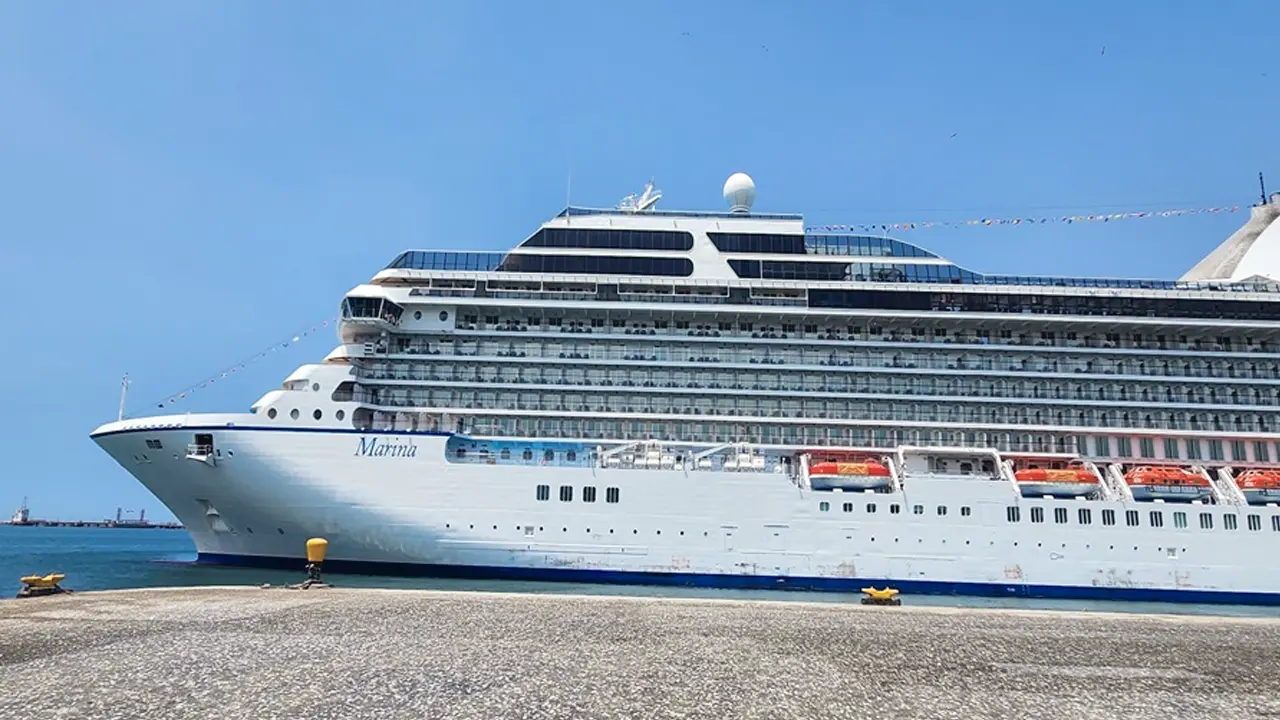 Cruceros llegando al Puerto del Callao