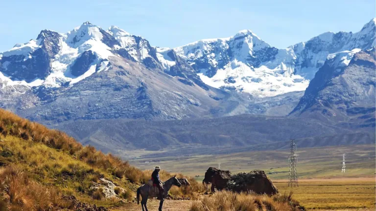 Vista del Parque Nacional Huascarán tras obtener la Jerarquía Turística Nivel 4