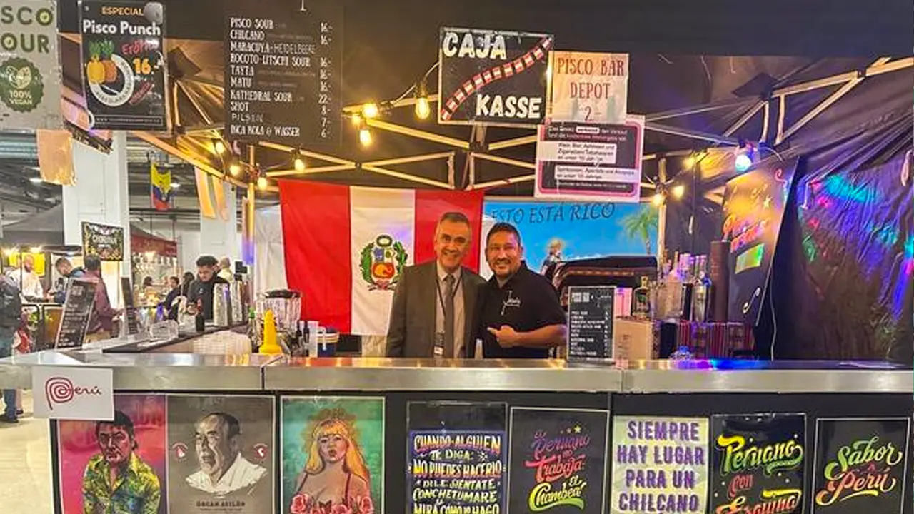 Delegación del Perú presentando su gastronomía y turismo en feria internacional de Suiza