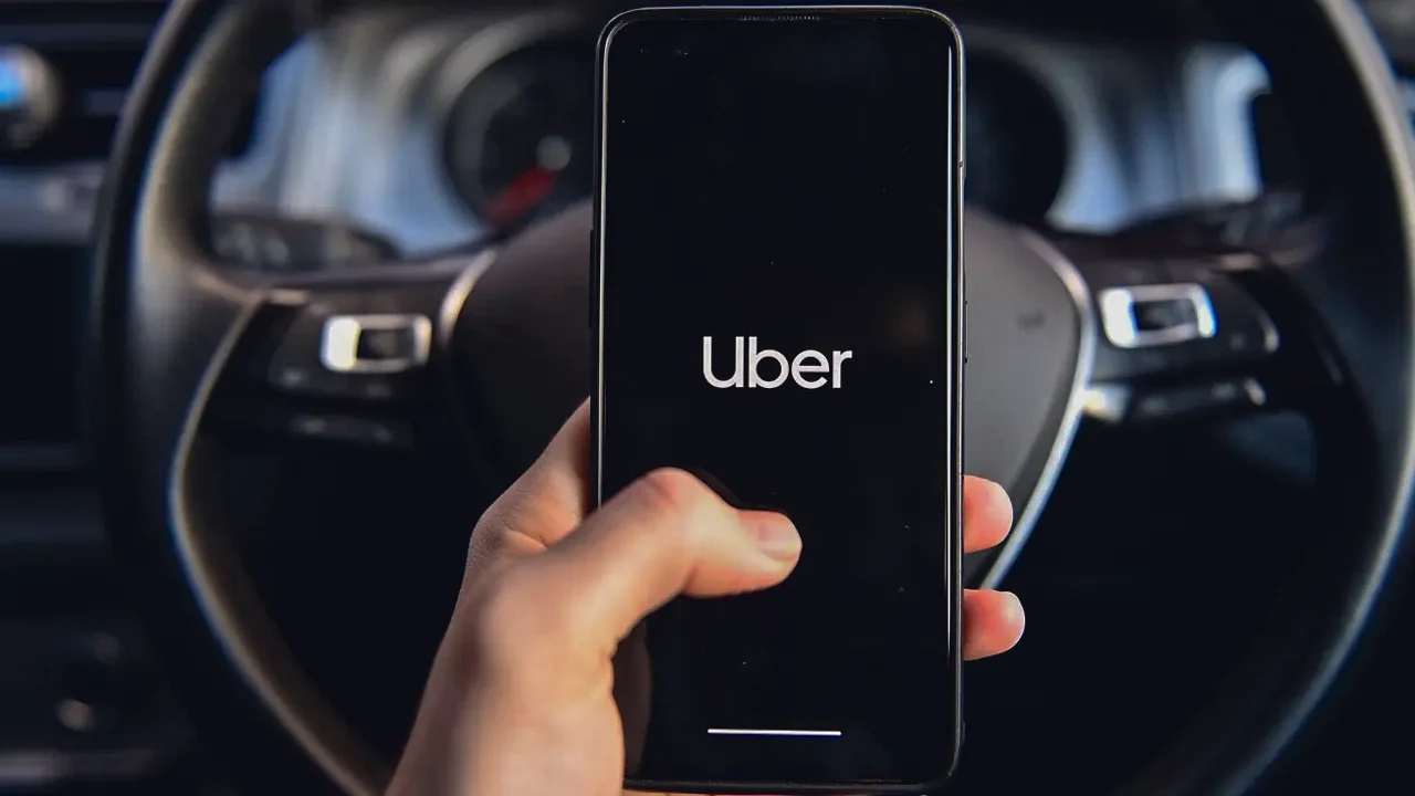 Ángela Mendoza lidera la nueva estrategia de Uber en Perú con enfoque en tecnología, expansión y Uber Tuk.